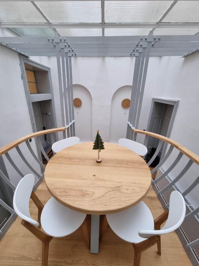 Luminarium Apartamento Braşov Exterior foto